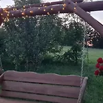 Dworek Wiatrow Bed & Breakfast