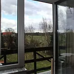 Bed & Breakfast Dworek Wiatrow