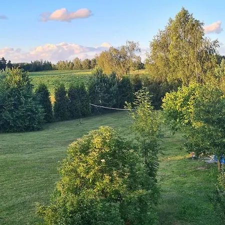 Bed and breakfast Dworek Wiatrów Debogory