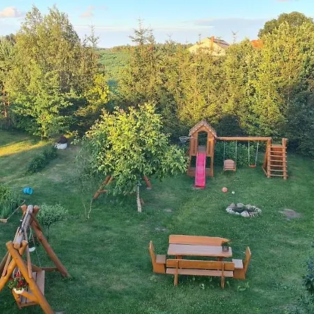 Bed and breakfast Dworek Wiatrów *