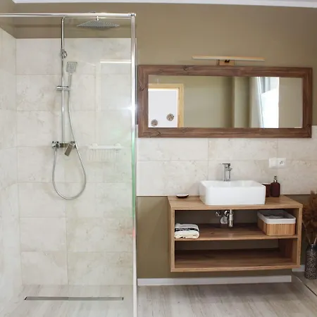Dworek Wiatrow فندق مبيت وإفطار 3*