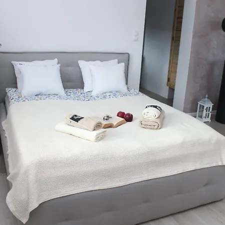 Bed and breakfast Dworek Wiatrów