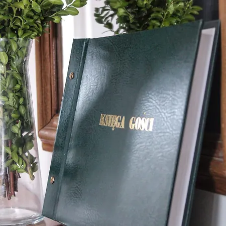 Dworek Wiatrów Bed and breakfast