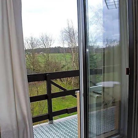 Bed and breakfast Dworek Wiatrów 3*