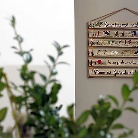 Bed and breakfast Dworek Wiatrów 3*