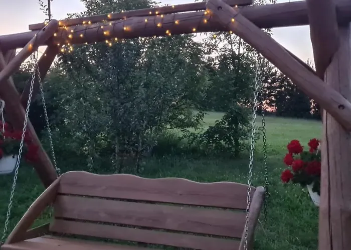 Dworek Wiatrów Bed and breakfast